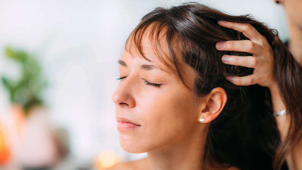 Oil Massage For Dandruff Treatment